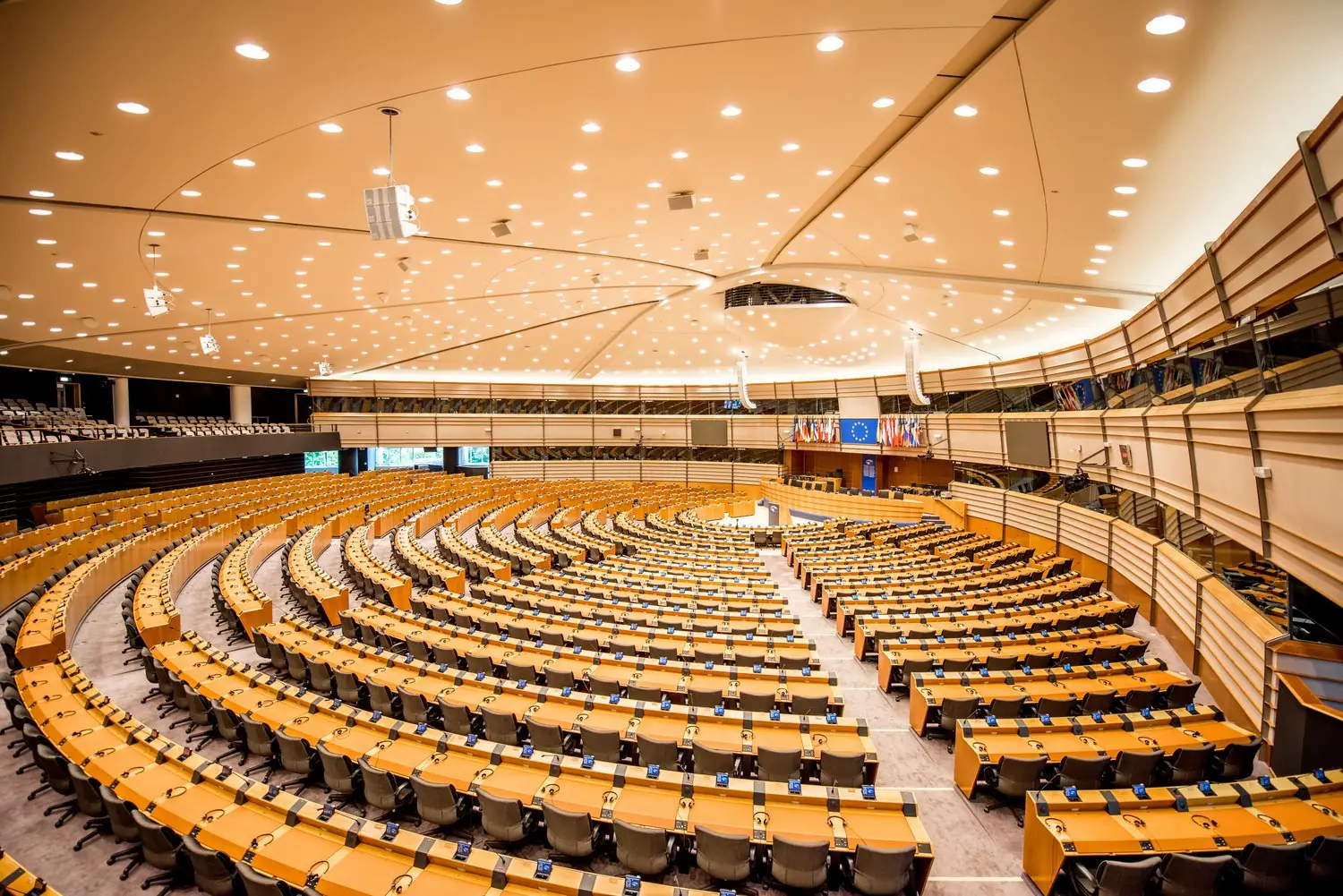 Jak działają instytucje Unii Europejskiej w praktyce